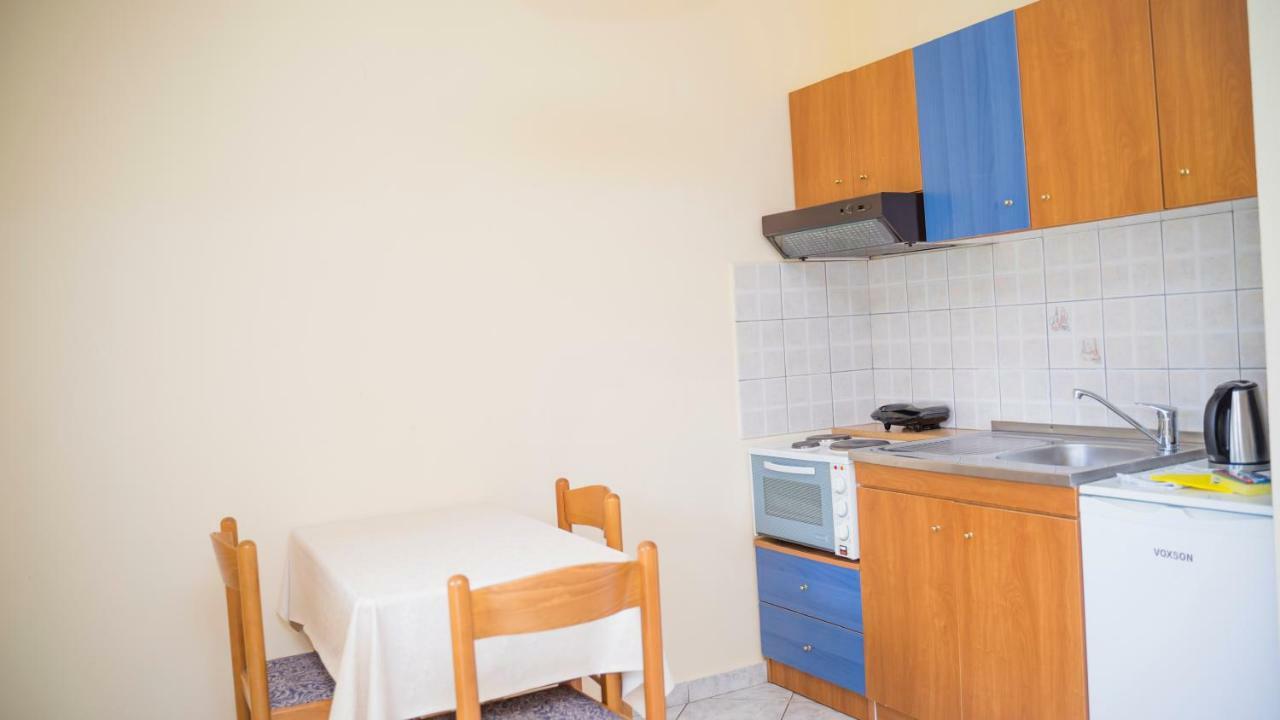Aneton Lejlighedshotel Chrisi Ammoudia Eksteriør billede